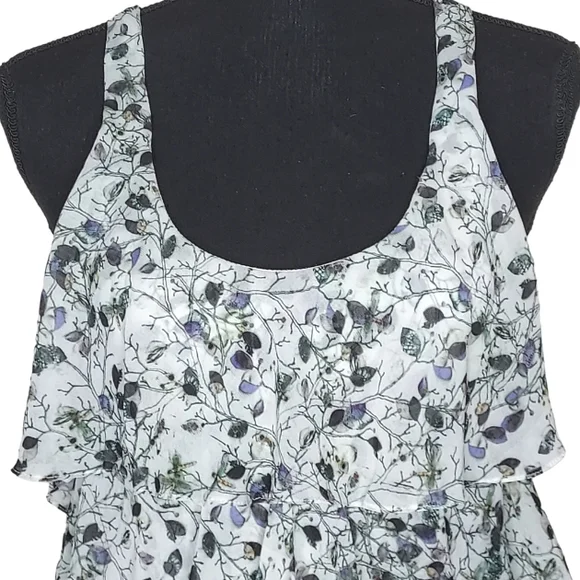 Shop 126 Raquel Alt Light Green Tiered Dress Size 40 / Small - Picture 2 of 11